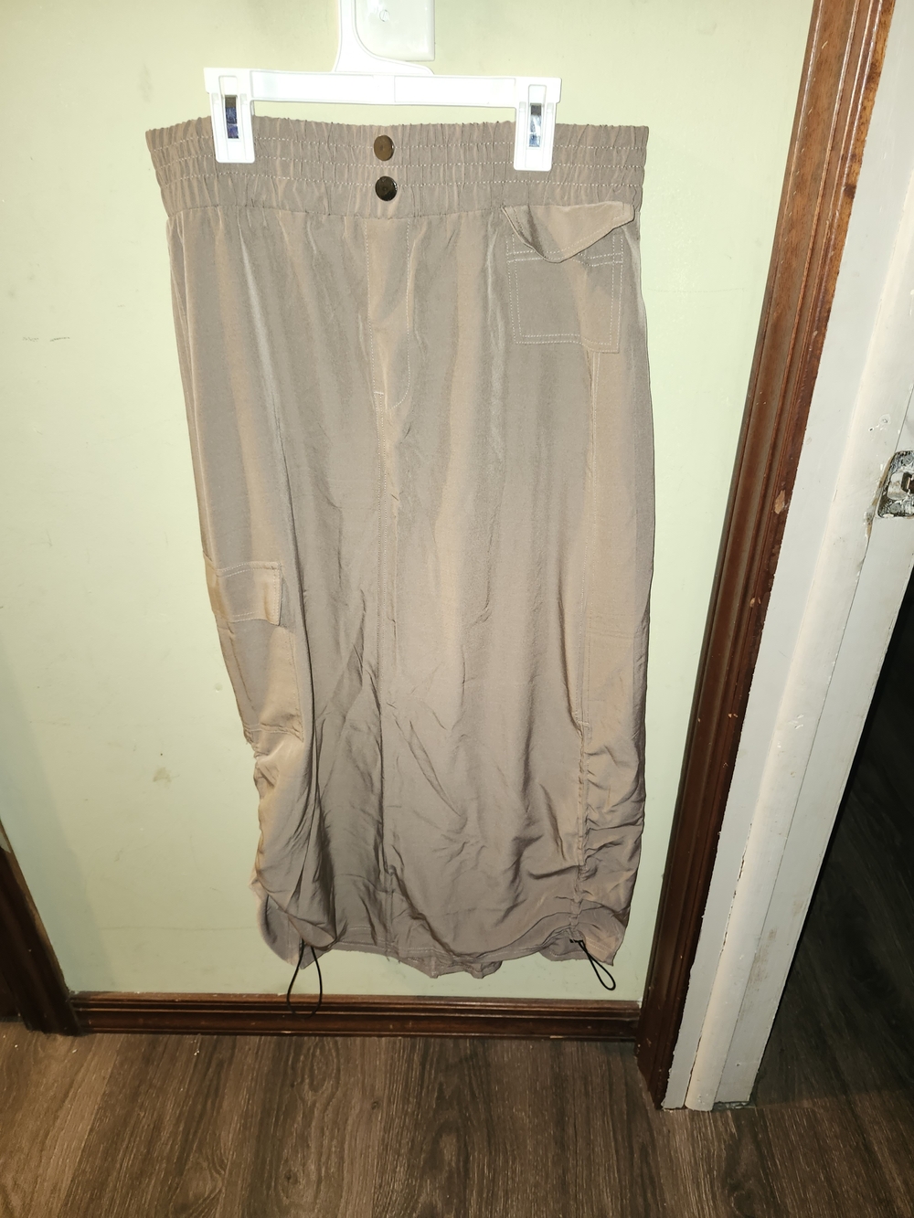 Casual Elastic-Waist Maxi Skirt in Taupe